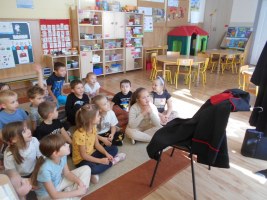 Pani Adwokat czyta Biedronkom