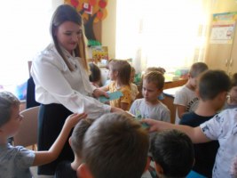Pani Adwokat czyta Biedronkom
