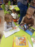 Mały Miś w bibliotece