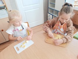 Dzień owoców i warzyw w grupie Biedronek