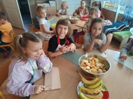 Dzień owoców i warzyw w grupie Biedronek