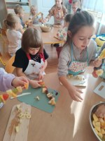 Dzień owoców i warzyw w grupie Biedronek
