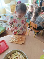 Dzień owoców i warzyw w grupie Biedronek