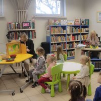 Motylki zwiastują wiosnę- lekcja w bibliotece