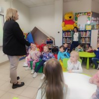 Motylki zwiastują wiosnę- lekcja w bibliotece