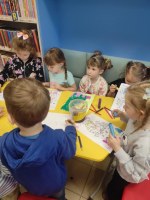 Motylki zwiastują wiosnę- lekcja w bibliotece