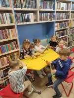 Motylki zwiastują wiosnę- lekcja w bibliotece