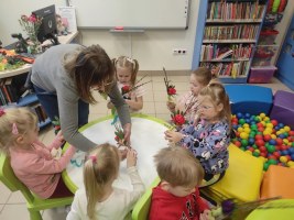 Motylki zwiastują wiosnę- lekcja w bibliotece