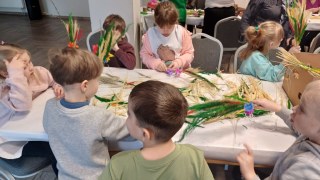 Warsztaty robienia palm wielkanocnych