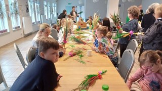 Warsztaty robienia palm wielkanocnych