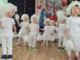Dzień babci i dziadka w grupie Krasnoludki